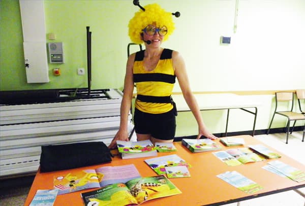 Mielline et ses ouvrages sur La vie des abeilles