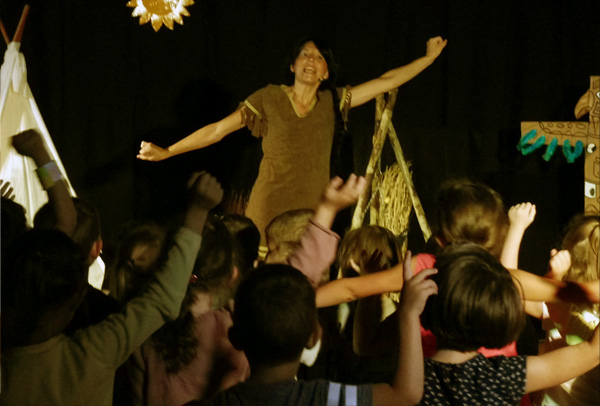 Les enfants vont danser et chanter